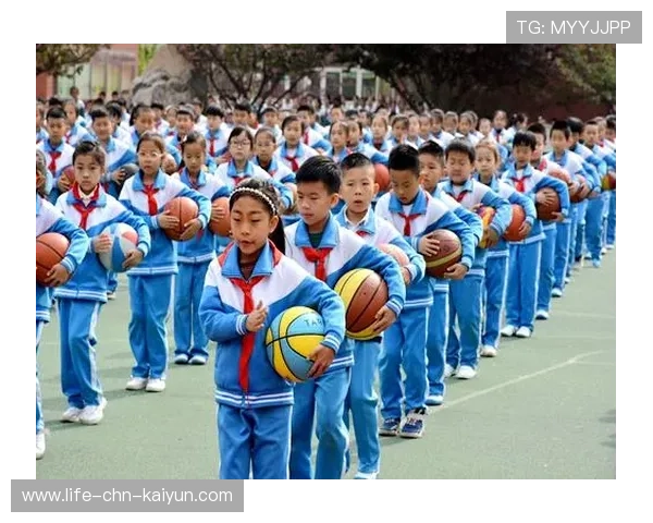 世界篮球联赛在推广中注重基层师资培训与场馆资源下沉，世界知名篮球联赛