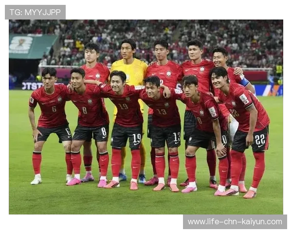 球衣撕烂、球鞋踩掉,这场比赛的对抗强度拉满